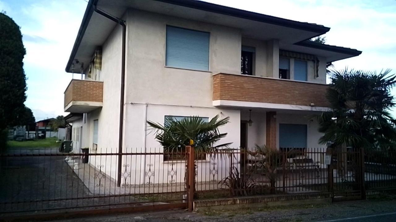 カンポノガーラ Casa Mamma Bed & Breakfast エクステリア 写真